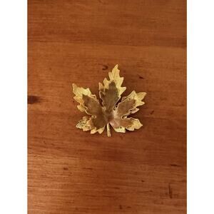 Vintage Maple Leaf Brooch Layered Textured Gold Tone Unsigned Nature Jewelry